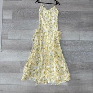 FOREVER 21 size medium yellow maxi dress